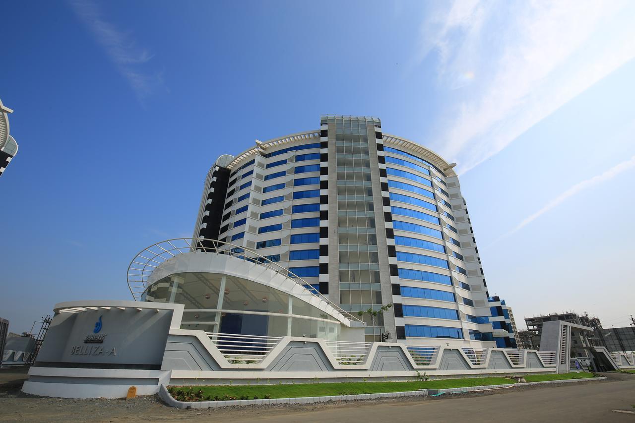 Rajhans Belliza Service Apartment Surat Exterior foto